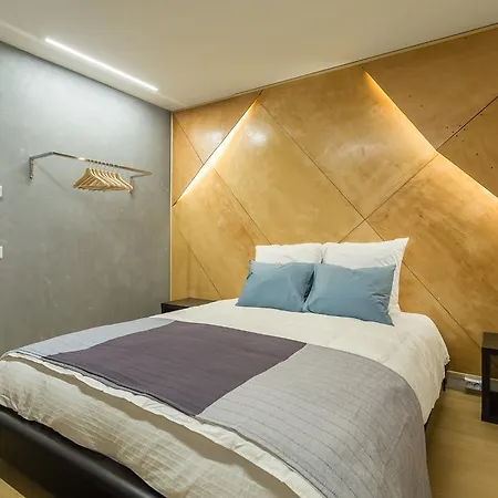 ★ Vernescu ★ Ace Location. Luxury Building
