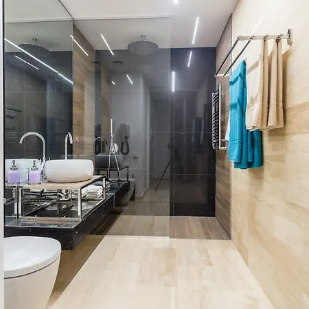 ★ Vernescu ★ Ace Location. Luxury Building * Bucharest