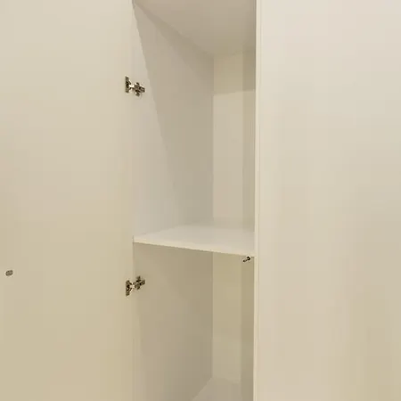 Apartment ★ Vernescu ★ Ace Location. Luxury Building *